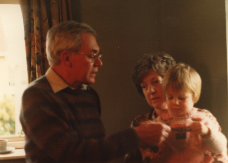 Peter Linwood, Maureen Linwood and Me[alex] in August 1984