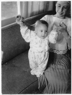 Celia and Anna, May 1959