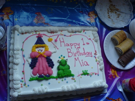 Mia's cake