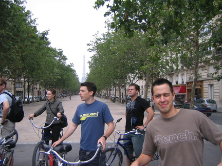 Bike tour around Paris
