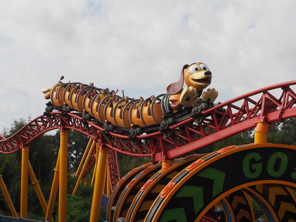 Slinky rollercoaster