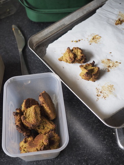 Lemon, pistachio and almond cookies